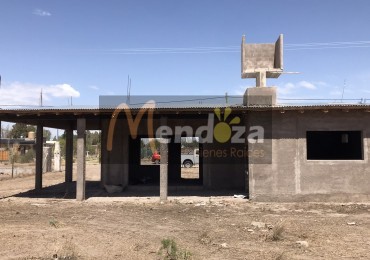 CALLE BIANCHI - CASA A TERMINAR - 2000m2